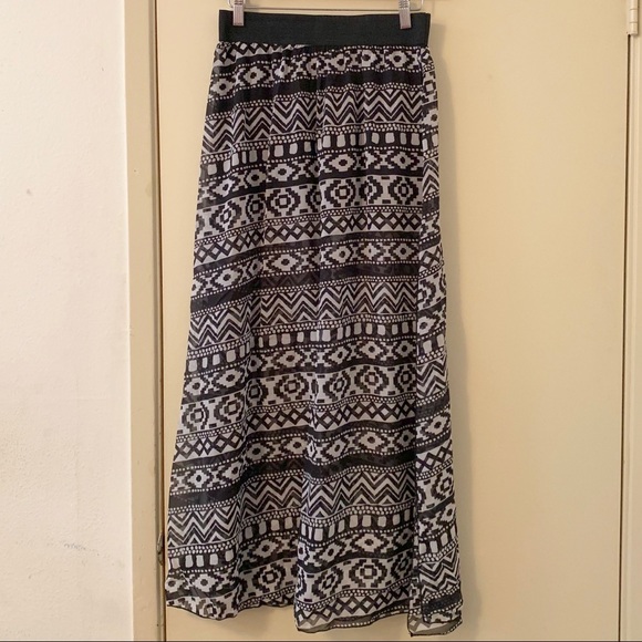 NWT tribal print maxi skirt side slits - Picture 1 of 5